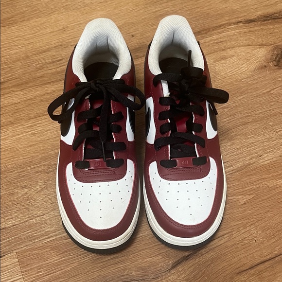 Nike Air Force 1 Low LV8 GS sneakers, men's size 6